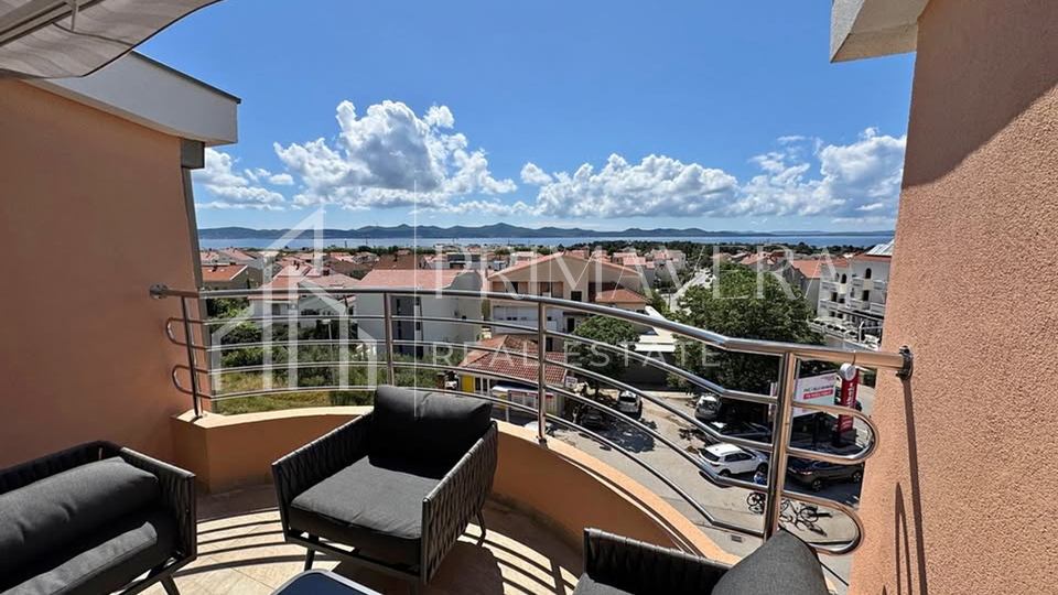 Borik, dvosobni stan s lijepim pogledom na more, 74 m2