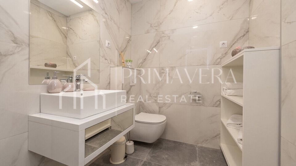 Posedarje, a unique pool villa, 1st row to the sea