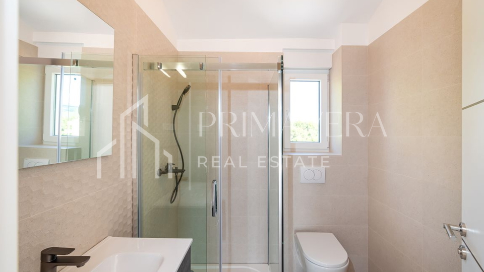 Posedarje, a newly built house with 2 apartments and a beautiful sea view!