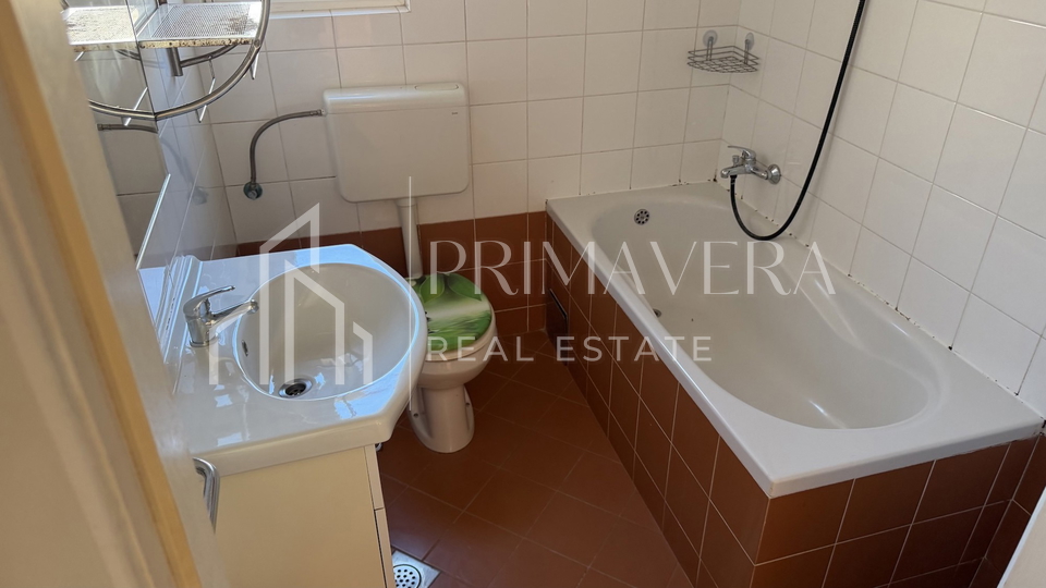 Vi&scaron;njik&comma; komforan dvosoban stan na visokom prizemlju&comma; 85 m2