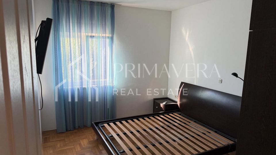 Vi&scaron;njik&comma; komforan dvosoban stan na visokom prizemlju&comma; 85 m2