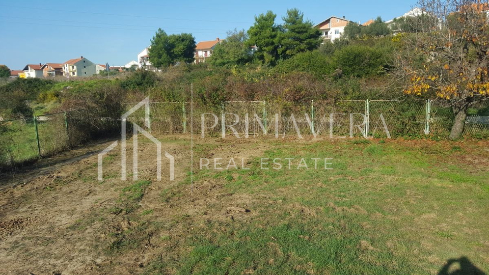 Zadar - Sinjoretovo&comma; gra&dstrok;evinsko zemlji&scaron;te&comma; 1833 m2