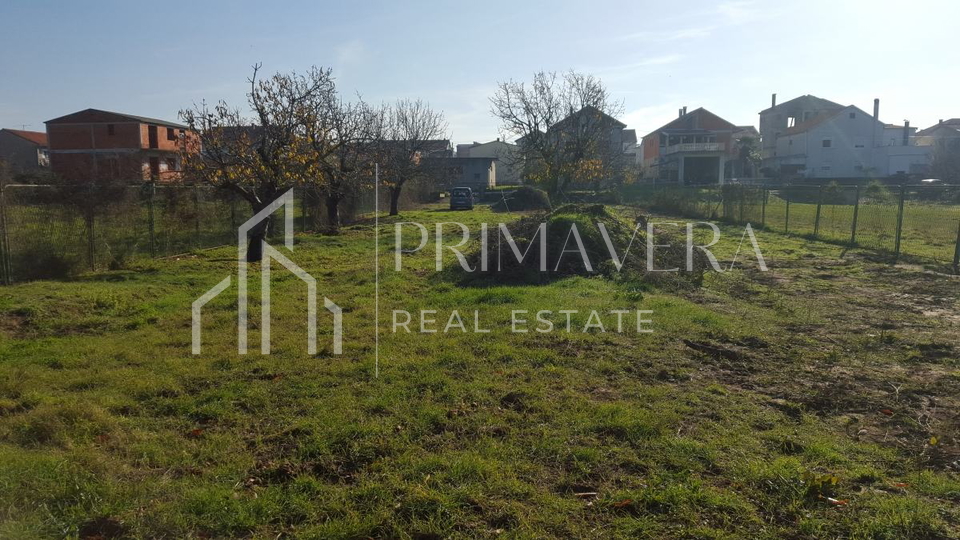 Zadar - Sinjoretovo&comma; gra&dstrok;evinsko zemlji&scaron;te&comma; 1833 m2