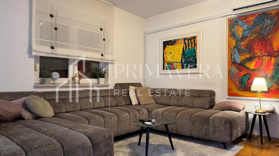 Zadar&sol;Bili brig&comma; prostrani trosobni stan&comma; 89 m2