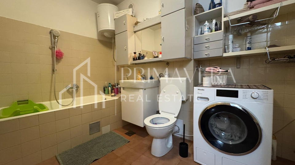 Zadar&sol;Bili brig&comma; prostrani trosobni stan&comma; 89 m2