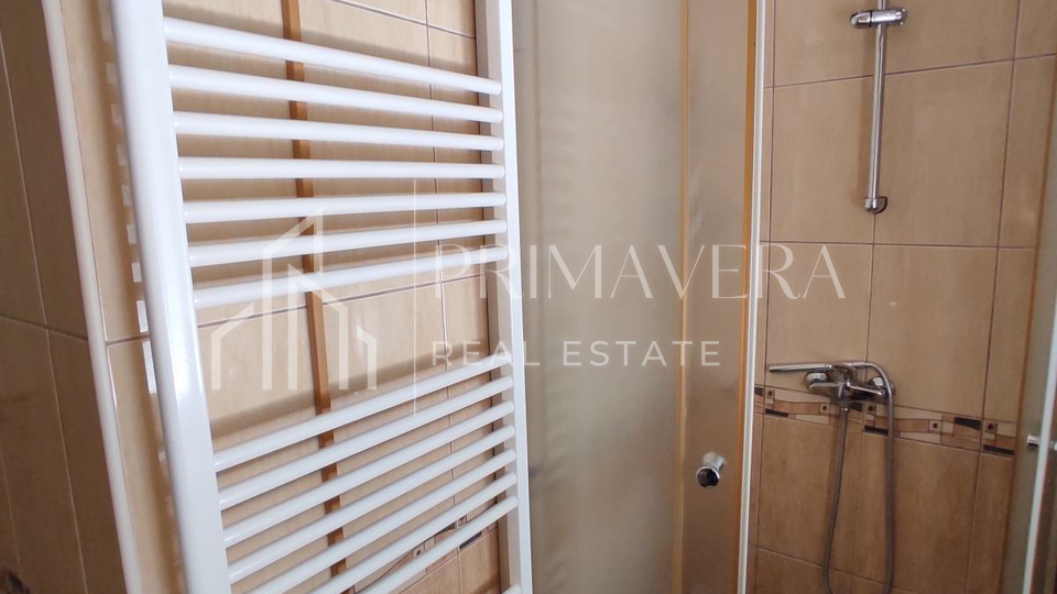 Zadar&sol;Relja&comma; jednosobni stan u visokom prizemlju&comma; 47&comma;43 m2