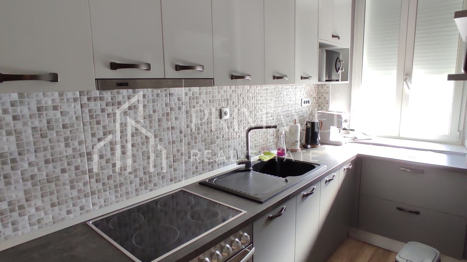 Zadar&sol;Relja&comma; jednosobni stan u visokom prizemlju&comma; 47&comma;43 m2