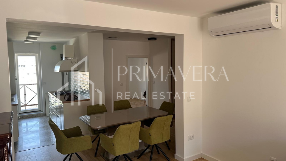Zadar - Bili brig&comma; potpuno renoviran komforni dvosobni stan&comma; 74 m2