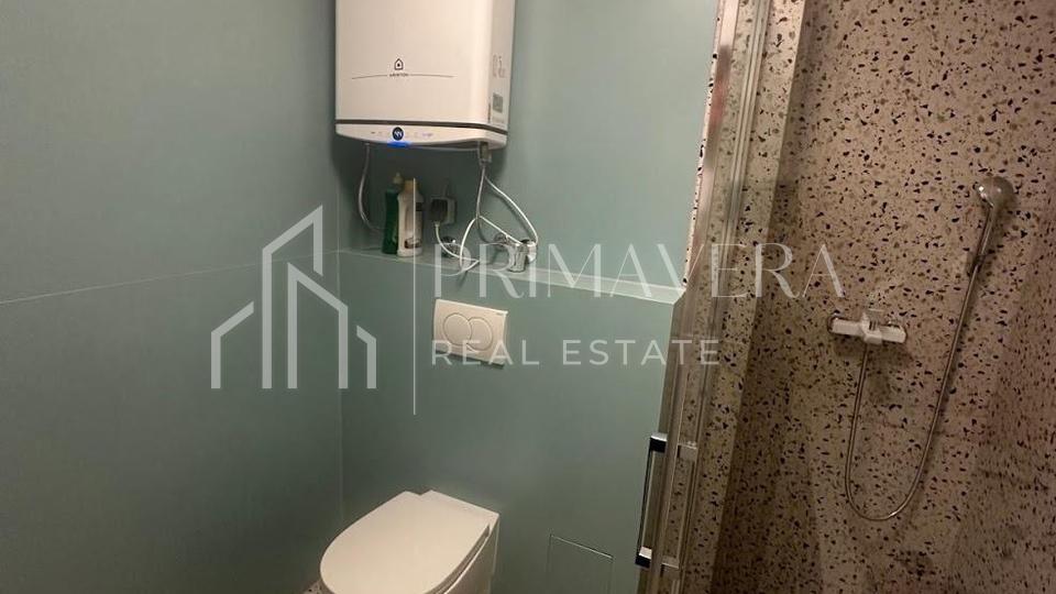 Zadar - Bili brig&comma; potpuno renoviran komforni dvosobni stan&comma; 74 m2