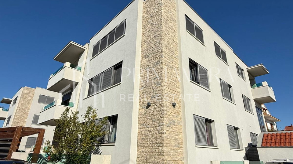 A three bedroom apartment with a garden&comma; Zadar&sol;Mocire&comma; 88&comma;62 m2