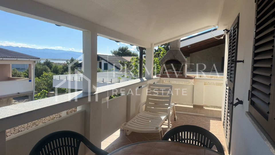 Vir&comma; dvojna ku&cacute;a s dva apartmana blizu pla&zcaron;e&comma; pogled na more&excl;