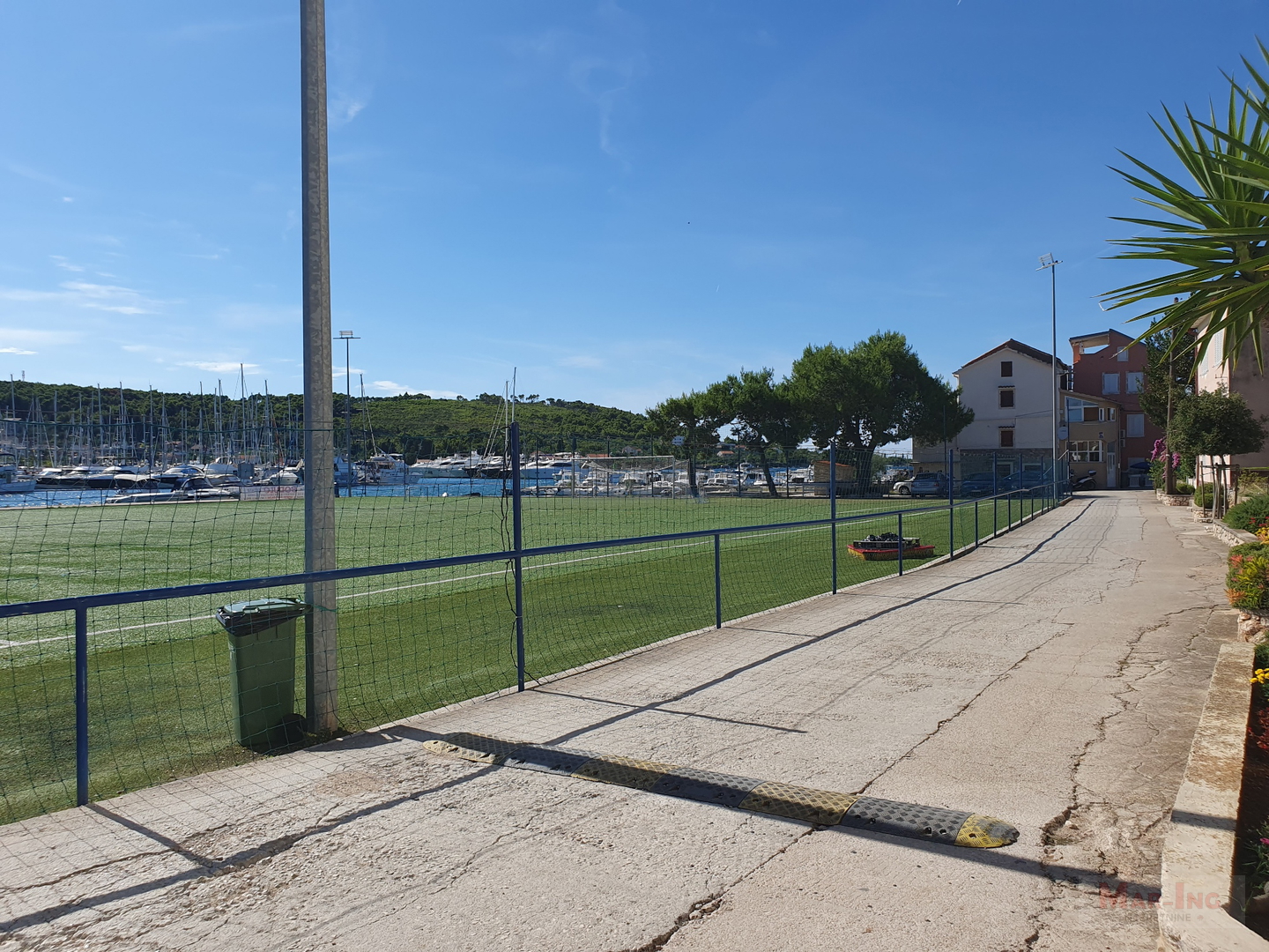 PREKO - SUTOMIŠĆICA - kamena kuća u nizu