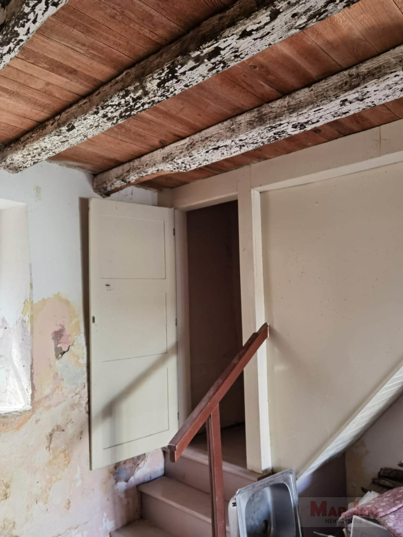 PREKO - SUTOMIŠĆICA - kamena kuća u nizu