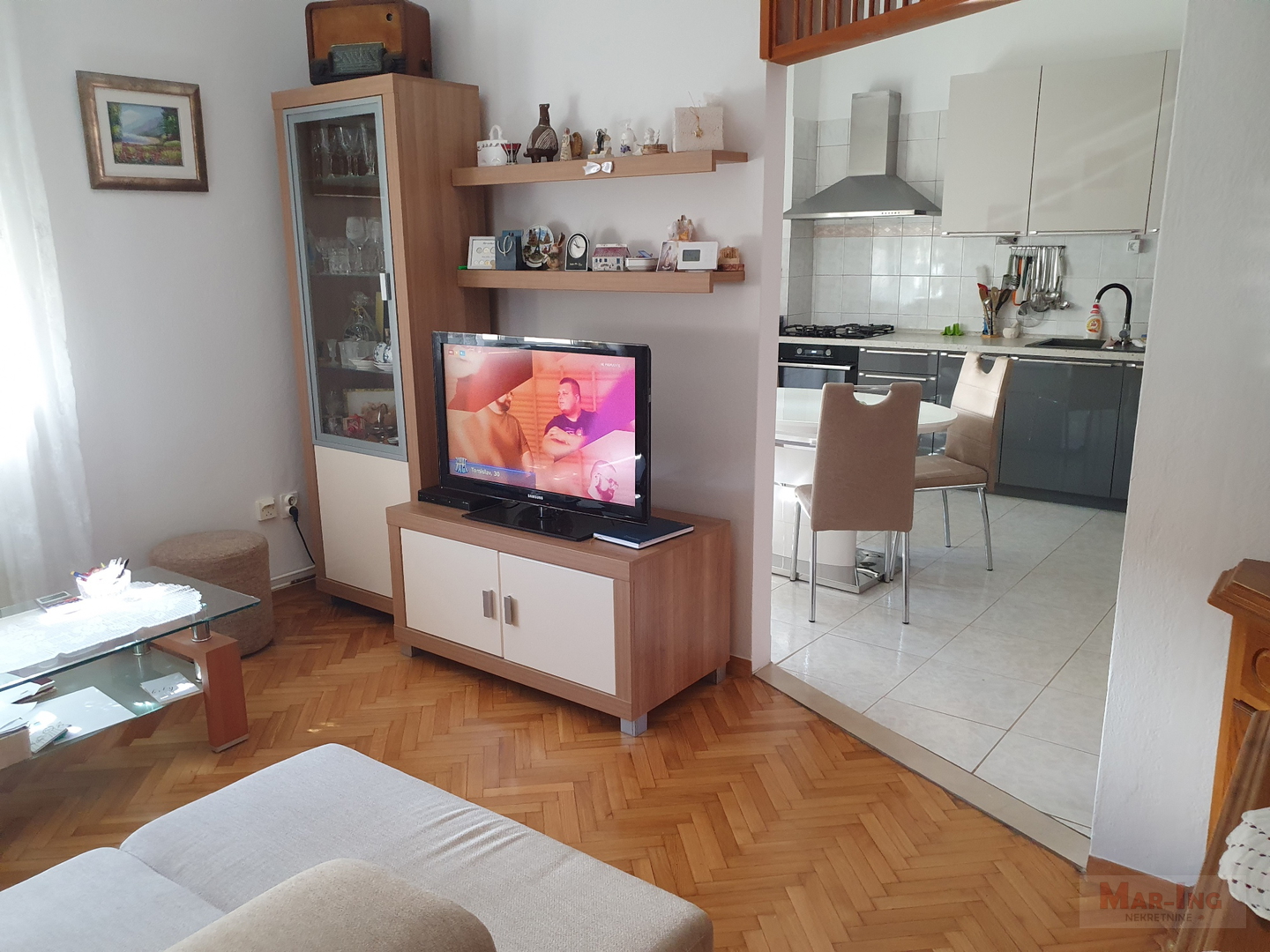 MURVICA - obiteljska kuća sa dva stana - bazen