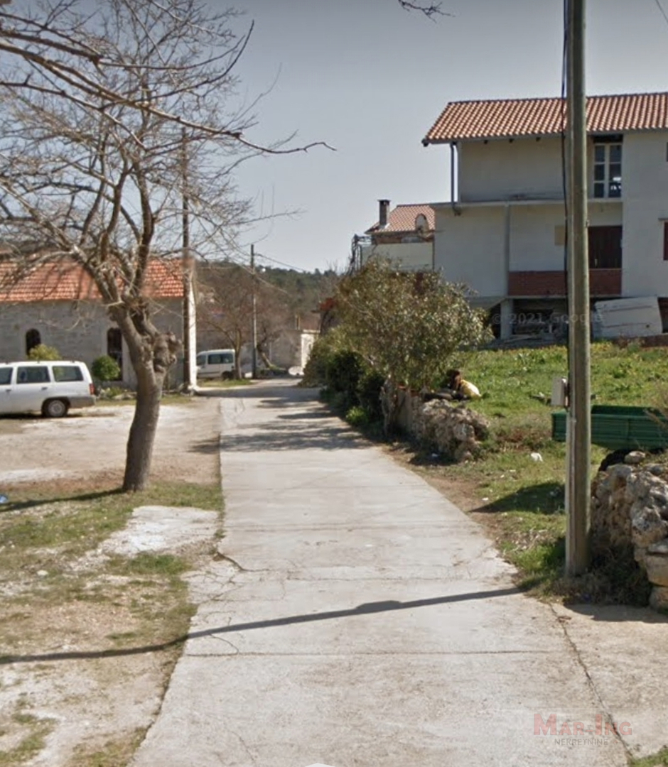 LUKA - DUGI OTOK - građevinsko zemljište prvi red uz more