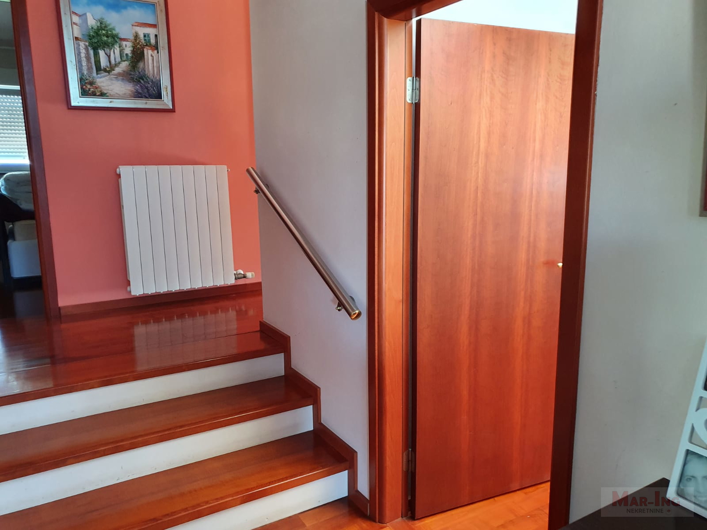 SUKOŠAN - VILA prvi red uz more - dodatno manja obiteljka kuća 88m2