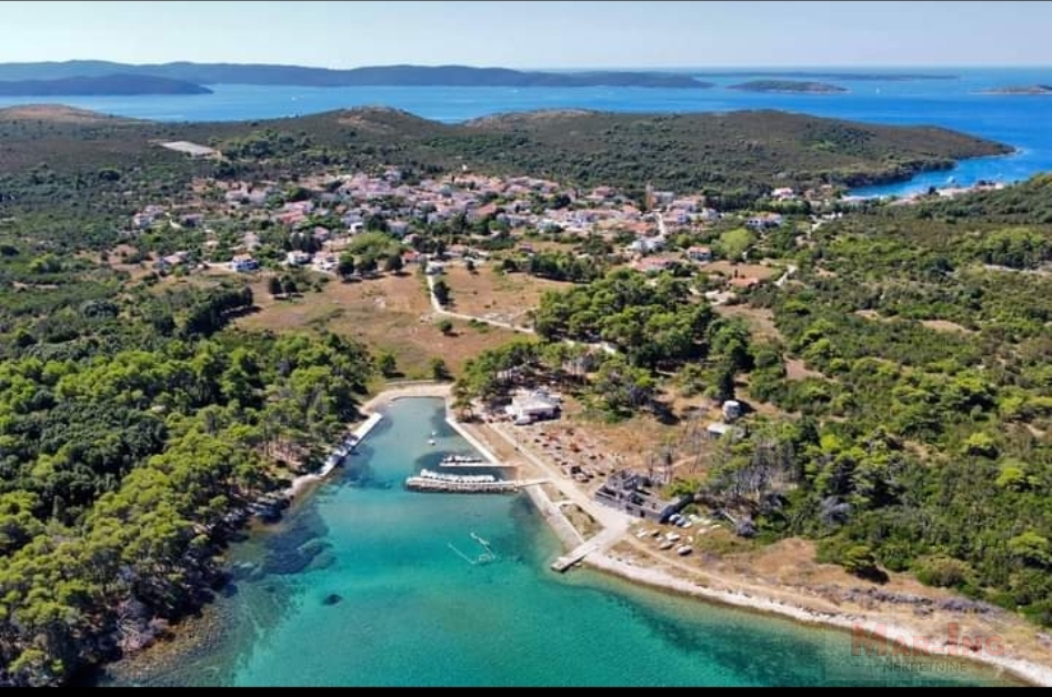 OTOK MOLAT - blizina mora