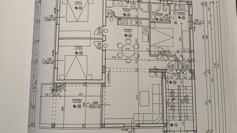 BEZ PROVIZIJE&ast;&ast;&ast;30m od mora &excl;&excl; Moderna ku&cacute;a&sol; 5 apartmana&sol;ukupne povr&scaron;ine 400 m2 &excl;&excl;