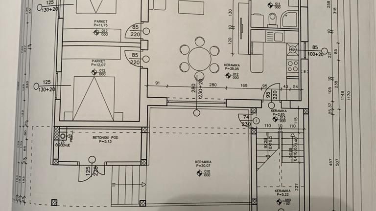 BEZ PROVIZIJE&ast;&ast;&ast;30m od mora &excl;&excl; Moderna ku&cacute;a&sol; 5 apartmana&sol;ukupne povr&scaron;ine 400 m2 &excl;&excl;