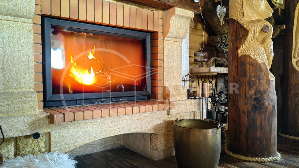 Luksuzno imanje sa dvije kuće i golf terenom, u srcu Like, Gračac