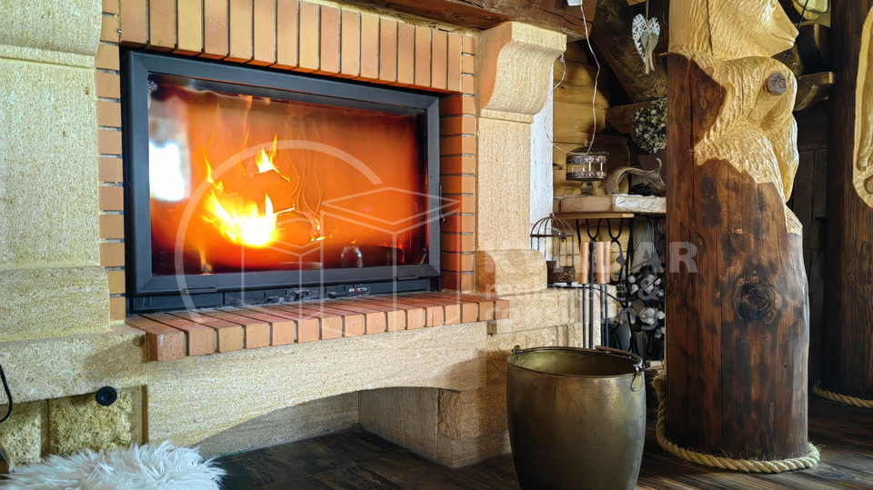 Luksuzno imanje sa dvije kuće i golf terenom, u srcu Like, Gračac