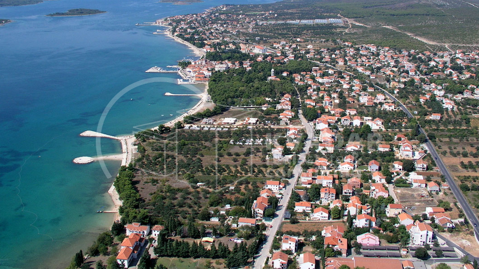 TURANJ / KUĆA ZA OBNOVU  ILI GRADNJU NOVE / VRHUNSKA LOKACIJA!