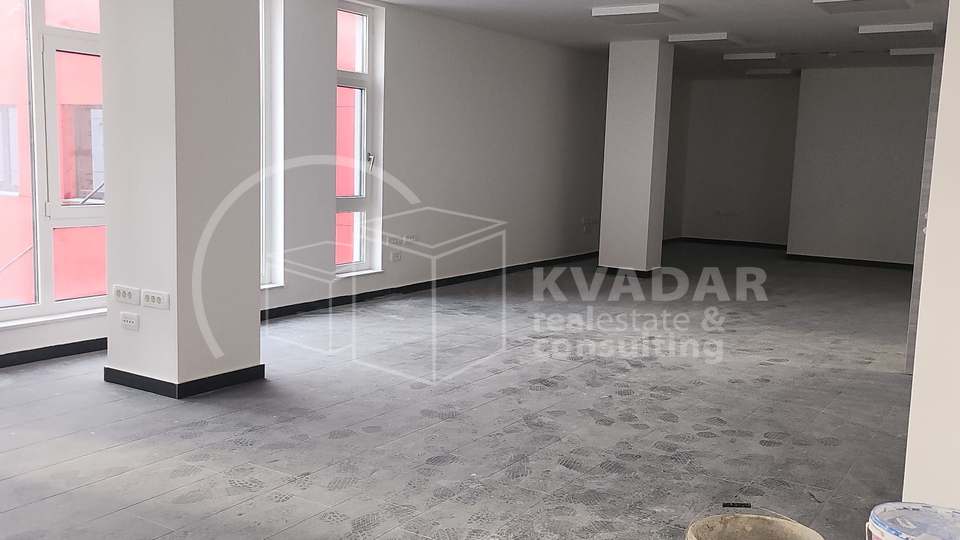 RIJEKA- RASTOČINE/POSLOVNI PROSTOR ZA NAJAM (1567m2)