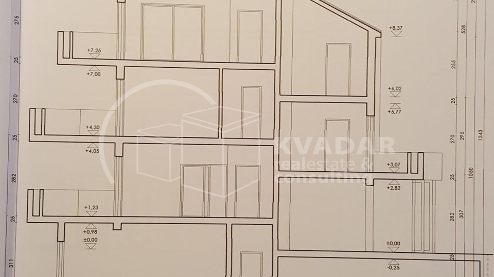House, 638 m2, For Sale, Zagreb - Laščina