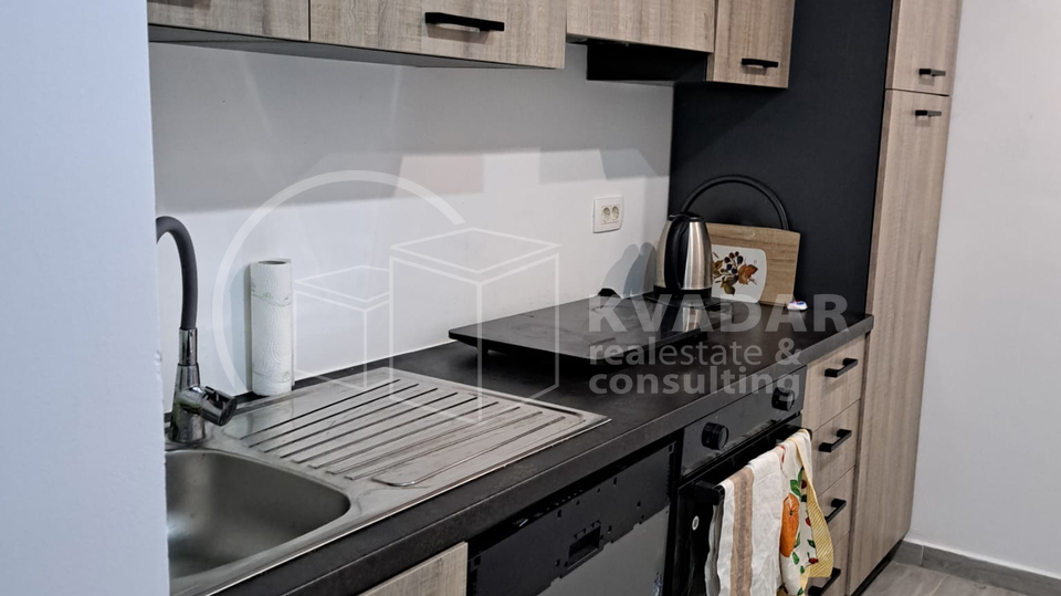 FU&Zcaron;INE&sol; STAN ZA NAJAM 70m2 u ku&cacute;i