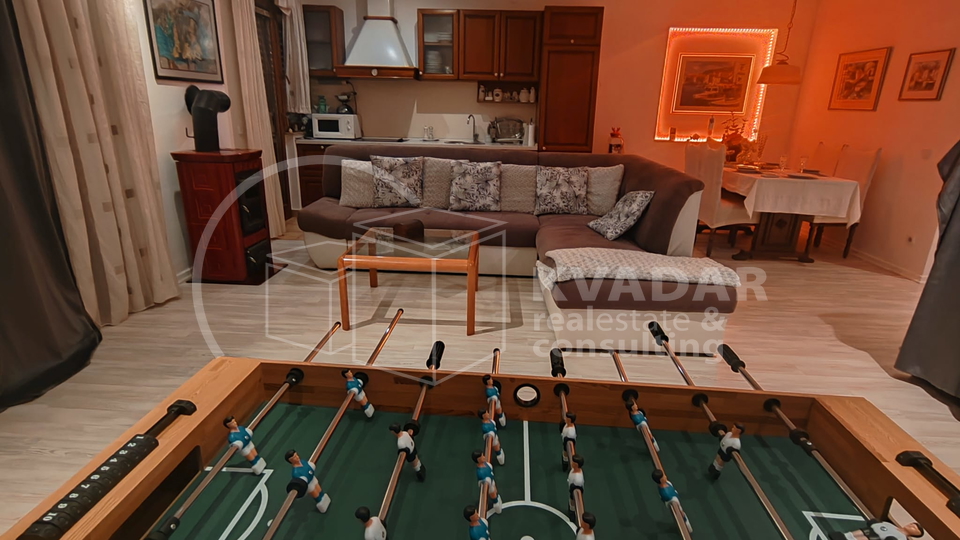 BEZ PROVIZIJE ZA KUPCA&excl;&excl;Kremeni&cacute;i&comma; Malinska&sol;Moderan stan 71&comma;40m2 s oku&cacute;nicom