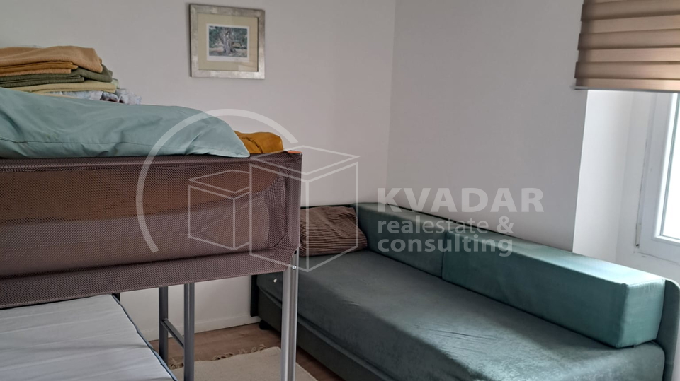 FU&Zcaron;INE&sol; STAN ZA NAJAM 70m2 u ku&cacute;i