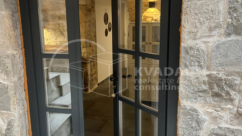 House, 95 m2, For Sale, Kaštel Stari