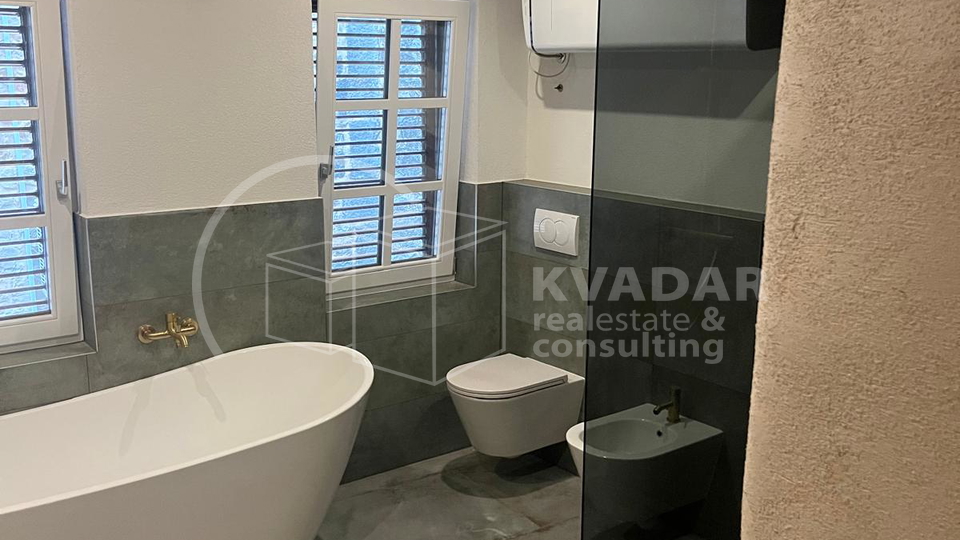 House, 95 m2, For Sale, Kaštel Stari