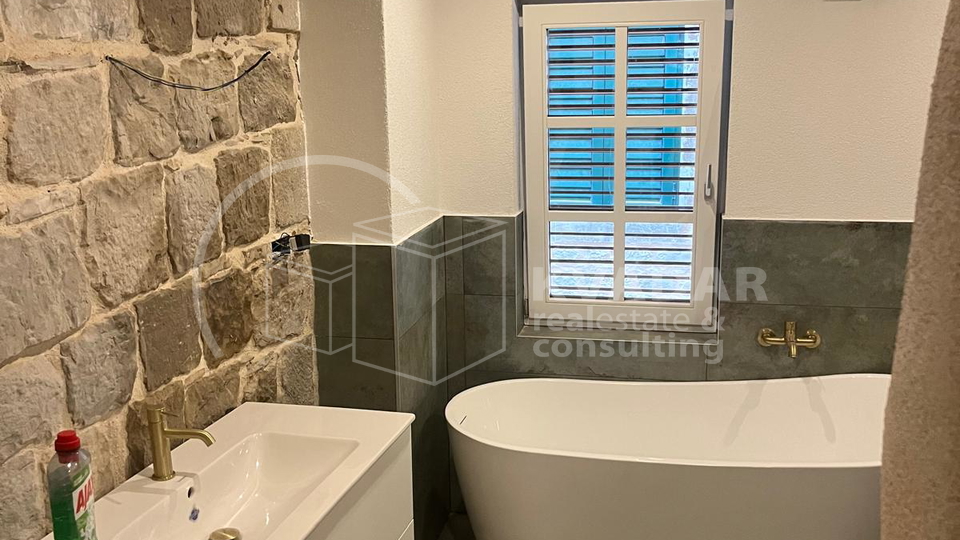House, 95 m2, For Sale, Kaštel Stari