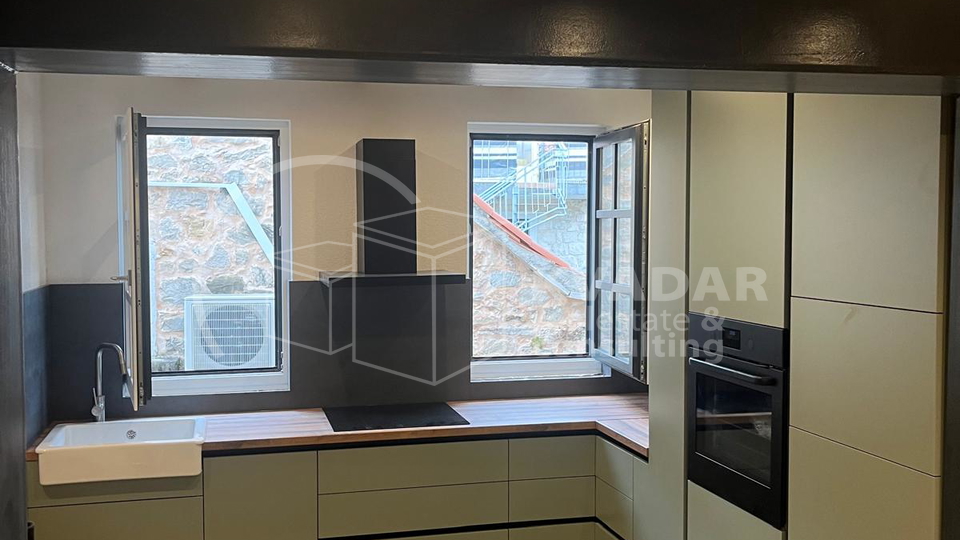 House, 95 m2, For Sale, Kaštel Stari