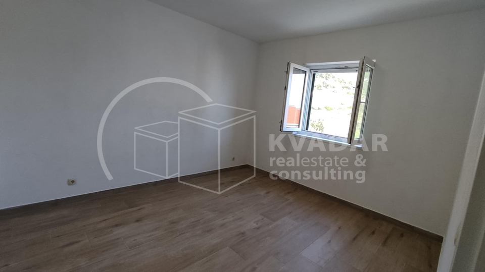 One-bedroom apartment - New construction - Bol&comma; Bra&ccaron; Island