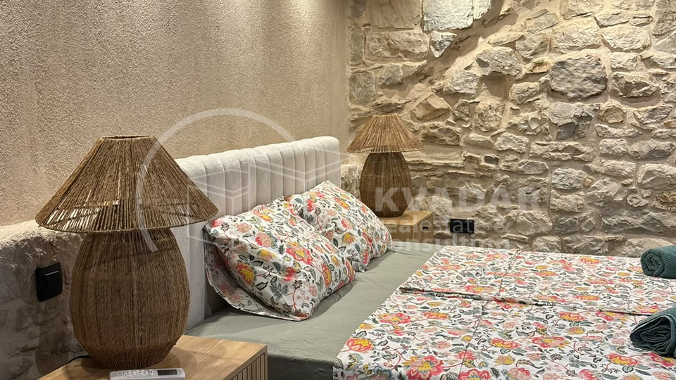 Newly renovated stone house in the center of Ka&scaron;tel Stari