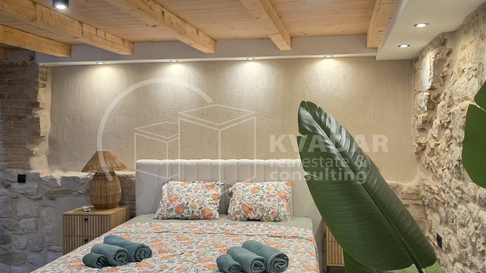Newly renovated stone house in the center of Ka&scaron;tel Stari