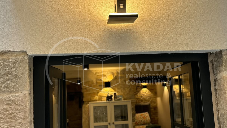 Newly renovated stone house in the center of Ka&scaron;tel Stari