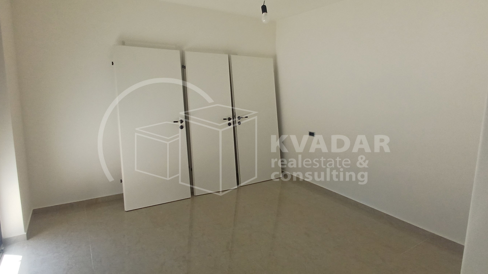 VODICE&sol;Dvojna ku&cacute;a s bazenom&sol;176m2&sol;500 m od mora&excl;