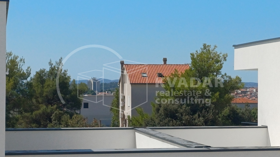 VODICE&sol;Dvojna ku&cacute;a s bazenom&sol;176m2&sol;500 m od mora&excl;