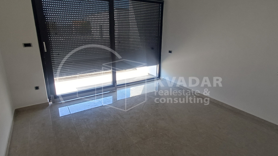 VODICE&sol;Dvojna ku&cacute;a s bazenom&sol;176m2&sol;500 m od mora&excl;