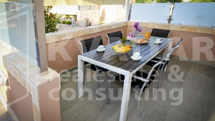 Privlaka-centar naselja&sol;DVOSOBAN STAN S PRIVATNIM BAZENOM&excl;