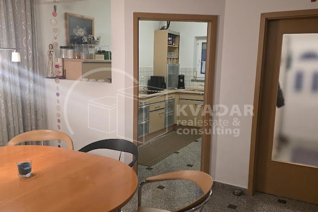 Kraljevečki Novaki/EKSKLUZIVNO/PREKRASNA OBITELJSKA KUĆA S DVORIŠTEM!