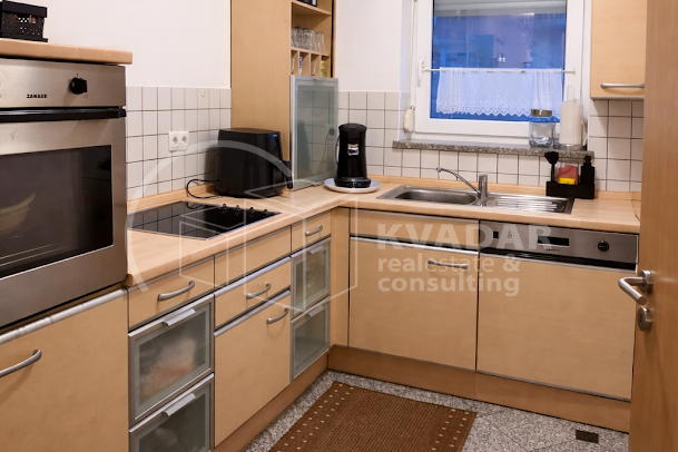 BEZ PROVIZIJE***Kraljevečki Novaki/EKSKLUZIVNO/PREKRASNA OBITELJSKA KUĆA S DVORIŠTEM!