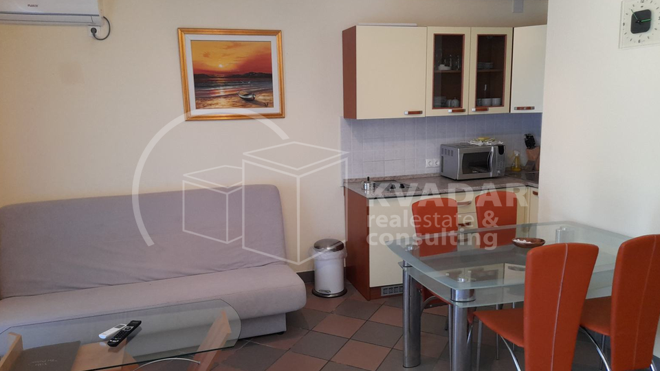 APARTMANSKA KU&Cacute;A - ODLI&Ccaron;NA PRILIKA &excl;&excl;&excl; - 10 STANOVA - SVETI FILIP I JAKOV &lpar;700 m od mora&rpar;