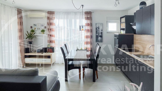 PRODAJA STAN&comma; DIKLO ZADAR - POGLED NA MORE - 350 metara do mora&comma;  49&comma;50 m2