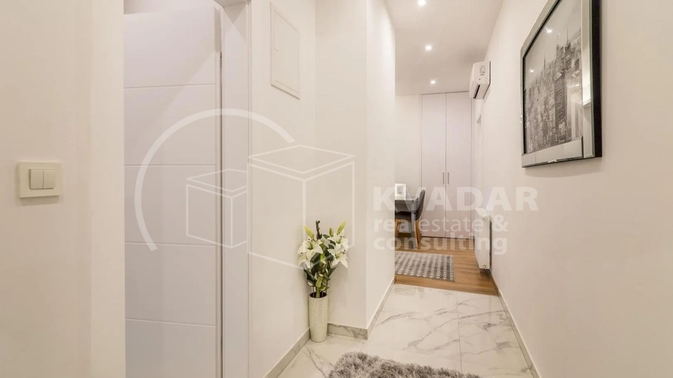 CENTAR, NOVA VES, 72M2 – DVA STANA!