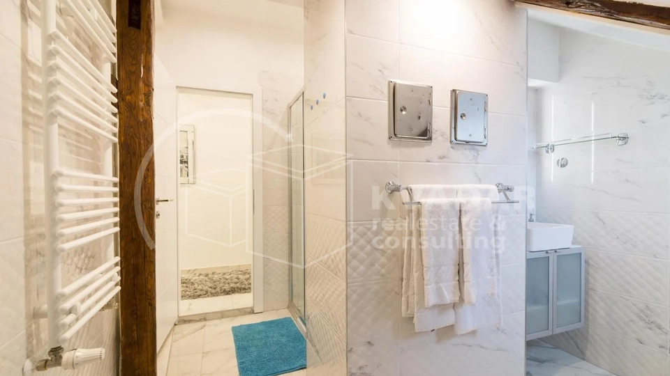 CENTAR, NOVA VES, 72M2 – DVA STANA!