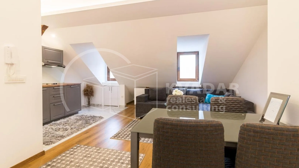 CENTAR, NOVA VES, 72M2 – DVA STANA!